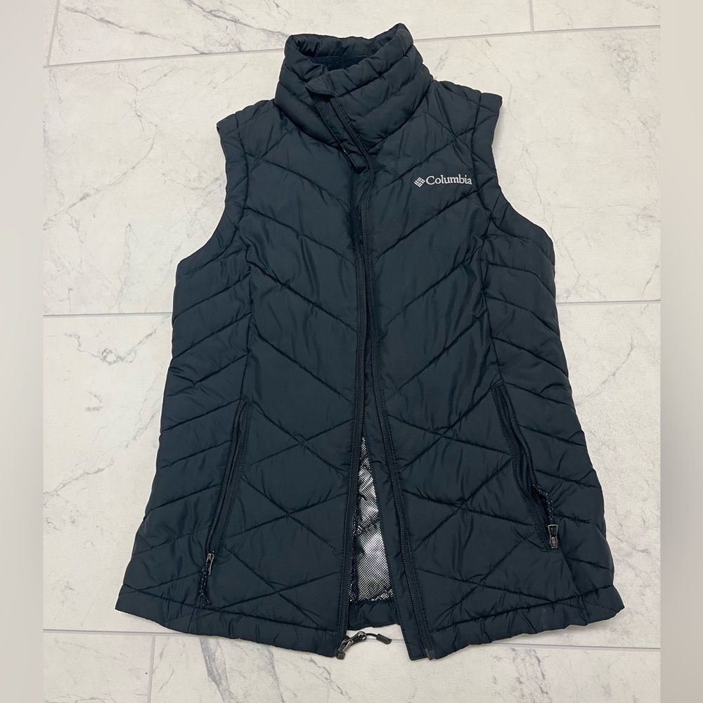 Columbia Black Quilted Vest